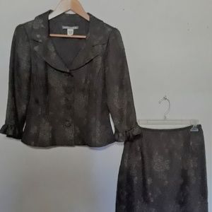 MAGGIE LONDON 2pc Skirt Suit Size 4
